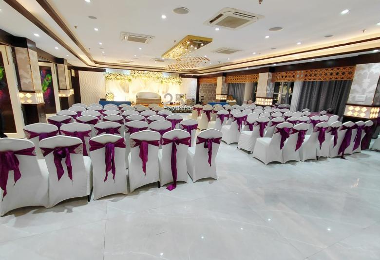 siya milan hall-1 image-2